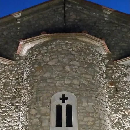 Isaraiko Spiti Agia Theodora Hotel Isaris