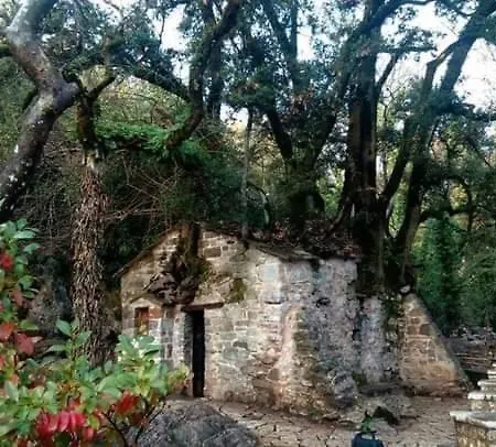 Isaraiko Spiti Agia Theodora Отель 2*