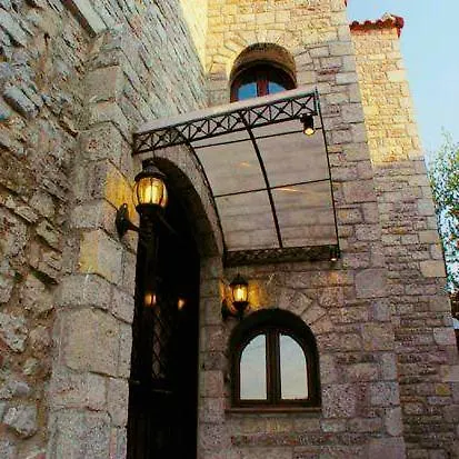 Hotel Isaraiko Spiti Agia Theodora Isaris