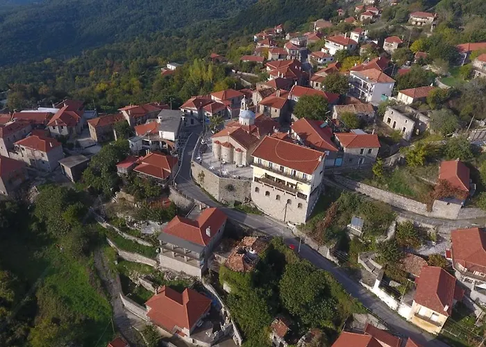 Isaraiko Spiti Agia Theodora 2*