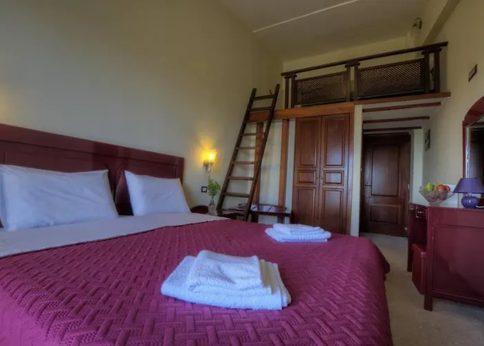 Isaraiko Spiti Agia Theodora Isaris