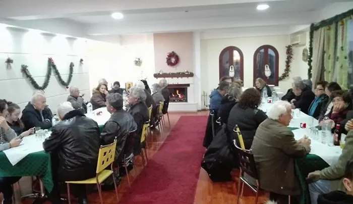 Hotel Isaraiko Spiti Agia Theodora 2*