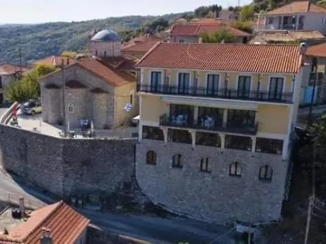 Isaraiko Spiti Agia Theodora Isaris